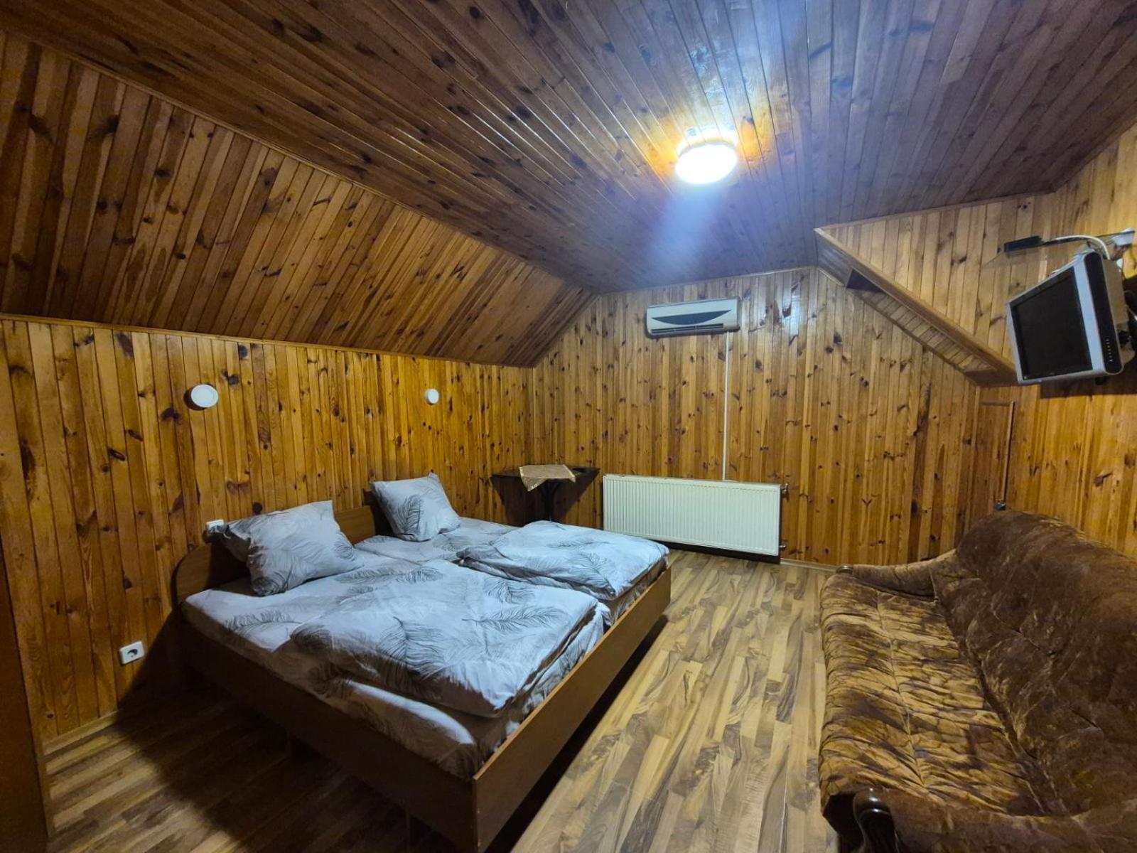 Отель Виктория Berezyna Exterior photo